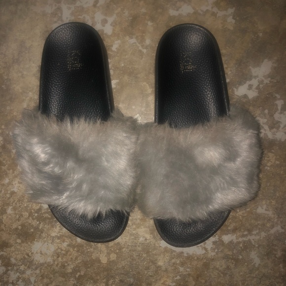 Gray Fur Slides - Picture 2 of 2